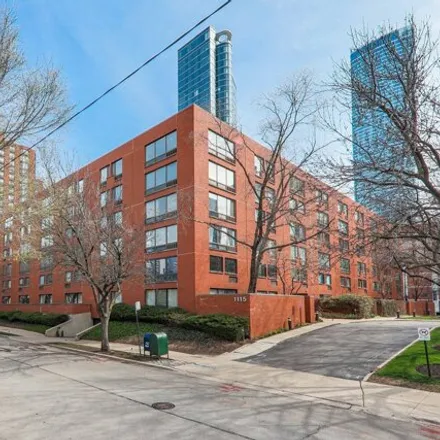 Rent this 3 bed condo on 1115 South Plymouth Court in Chicago, IL 60605