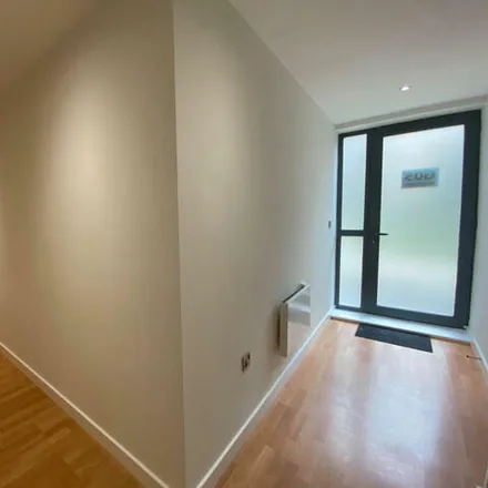 Image 7 - West One Panorama, Fitzwilliam Street, Devonshire, Sheffield, S1 4JY, United Kingdom - Apartment for rent