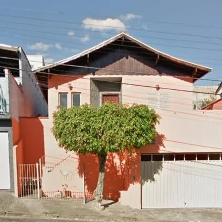 Buy this 3 bed house on Rua Professor Antônio Viviani in Santa Lúcia, Poços de Caldas - MG
