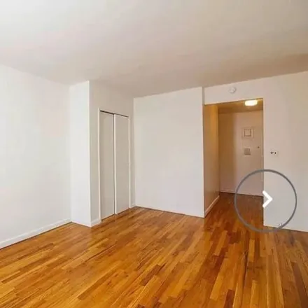 Rent this 1 bed apartment on 1323 3rd Avenue in New York, NY 10021