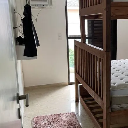 Rent this 5 bed house on Rua Manoel Brazil Camargo in Jardim Continental, Marília - SP