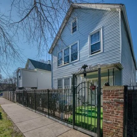 Image 3 - 4850 South Honore Street, Chicago, IL 60609, USA - House for sale