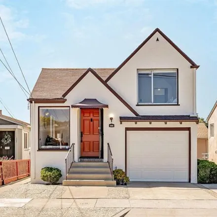 Buy this 2 bed house on 543 27th Street in Richmond, CA 94804