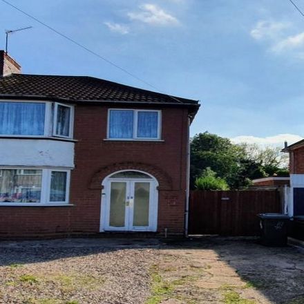 Rent this 3 bed house on 13 Renton Road in Wolverhampton, WV10 6UP