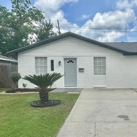 Buy this 3 bed house on 4237 West Loyola Drive in Kenner, LA 70065