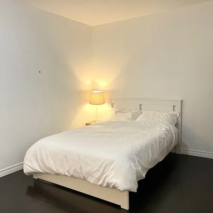 Rent this 4 bed apartment on 2 Regatta Crescent in Toronto, ON M2R 2S7