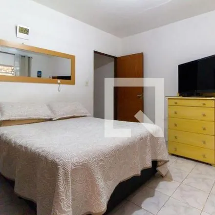 Rent this 3 bed house on Rua Pedro Malaquias 95 in Vila Carrão, Região Geográfica Intermediária de São Paulo - SP