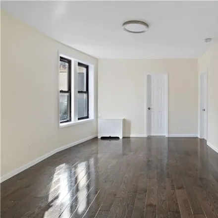 Image 3 - 1372 Shakespeare Ave Apt 4c, New York, 10452 - Apartment for sale
