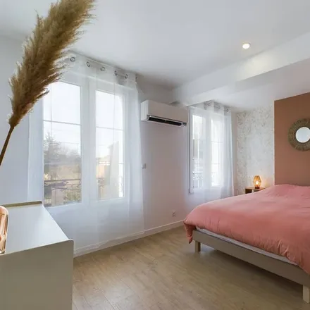 Rent this 2 bed apartment on 60280 Margny-lès-Compiègne