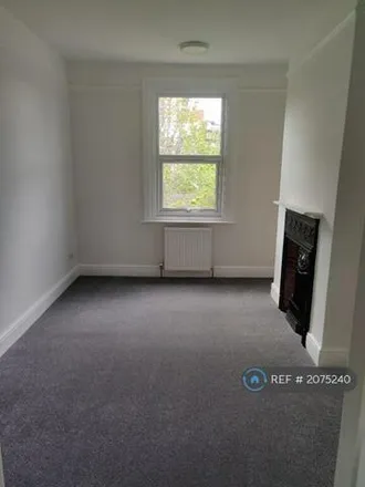 Image 4 - Woodlands Road, Greenhill, London, HA1 2RS, United Kingdom - Apartment for rent