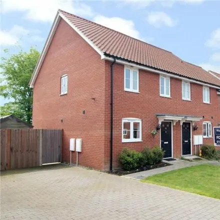 Buy this 2 bed duplex on Oak Avenue in Chedgrave, NR14 6FY