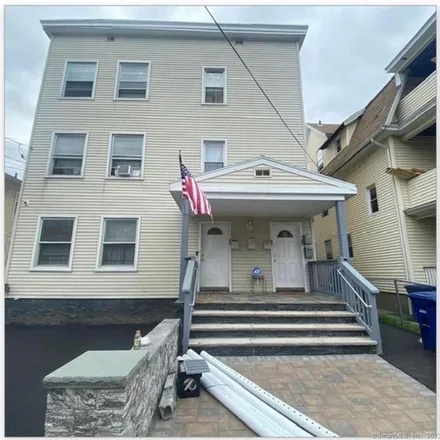Rent this 4 bed apartment on 35 Bishop Avenue in Mill Hill, Bridgeport