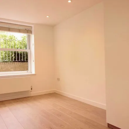 Image 6 - 227 Archway Road, London, N6 5BN, United Kingdom - Apartment for rent