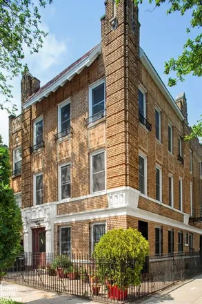 Buy this studio house on 253 WINDSOR PLACE in Windsor Terrace