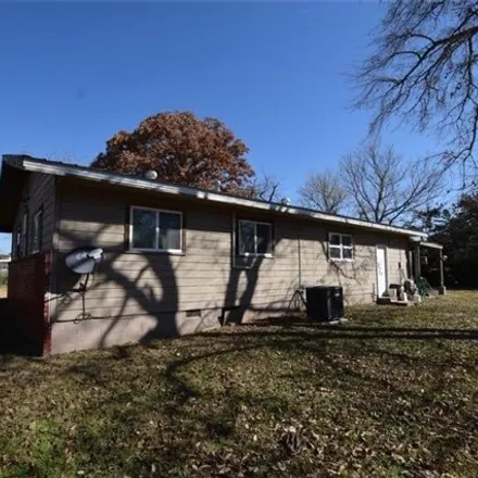 Image 5 - 470798 42nd Rainbow Infantry Division Memorial Highway, Stilwell, OK 74960, USA - House for sale