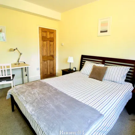 Rent this 1 bed apartment on 511 Garratt Lane in London, SW18 4ES