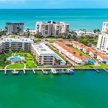 Buy this 3 bed condo on Harbour Cove in Gulf Shore Boulevard North, Naples