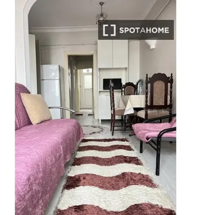Rent this 2 bed apartment on Emniyet in Atmaca Sokağı, 34096 Fatih