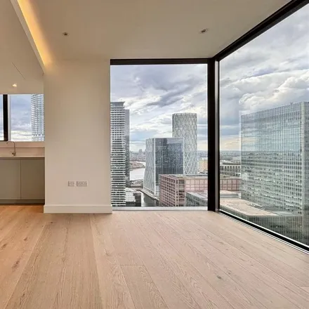 Rent this 2 bed apartment on Jemstock 2 in 1 South Quay Square, Canary Wharf