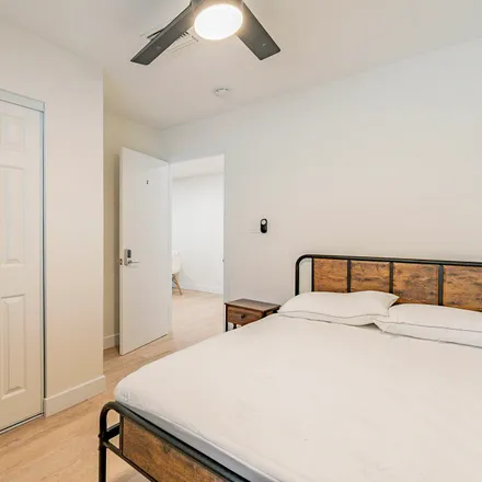 Rent this 1 bed room on Phoenix
