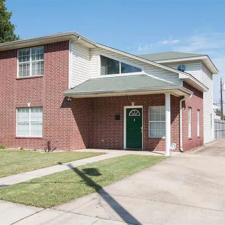 Image 1 - 1305 Bagby Avenue, Waco, TX 76706, USA - Room for rent