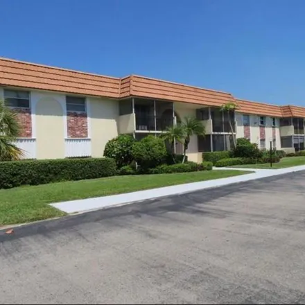 Image 7 - 9950 Three Lakes Circle, Palm Beach County, FL 33428, USA - Apartment for rent