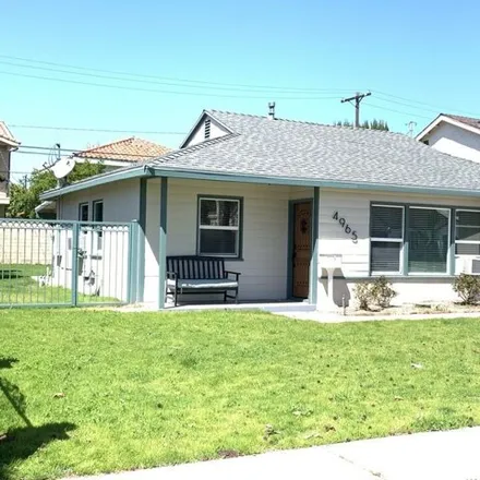 Image 1 - 4987 Doman Avenue, Los Angeles, CA 91356, USA - House for rent