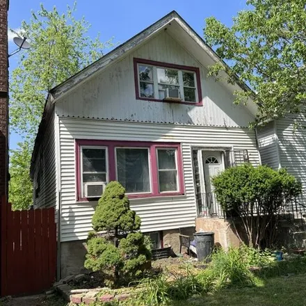 Buy this 3 bed house on 2110 West 69th Place in Chicago, IL 60636