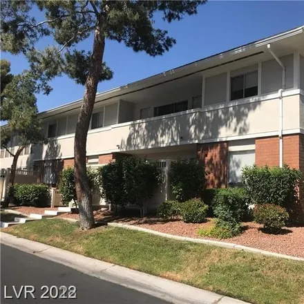 Buy this 2 bed condo on Las Vegas Country Club in Oakmont Drive, Winchester
