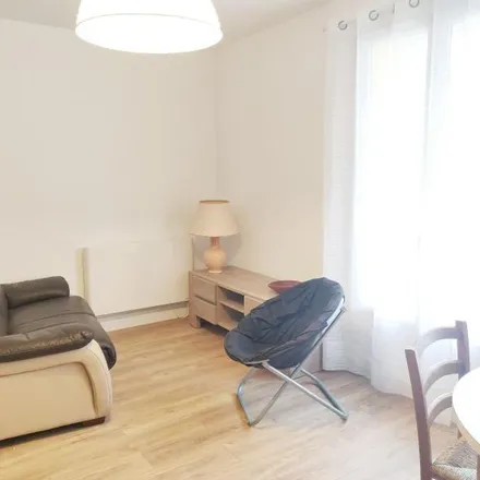 Image 5 - Boulevard Jean Pain, 38000 Grenoble, France - Apartment for rent
