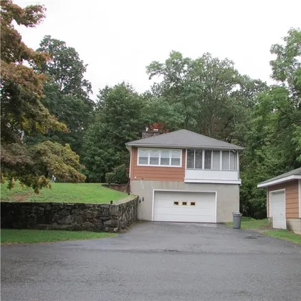 Image 3 - 15 Barr Avenue, Village of Cornwall-on-Hudson, Cornwall, NY 12520, USA - House for sale