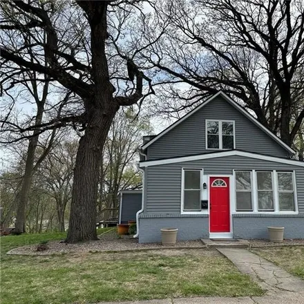 Buy this 3 bed house on 335 East Creston Avenue in Des Moines, IA 50315