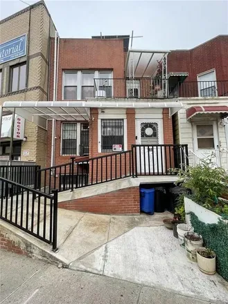 Buy this studio townhouse on 186 Dahill Road in New York, NY 11218