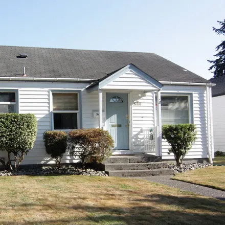 Buy this 2 bed house on 566 27th Avenue in Longview, WA 98632