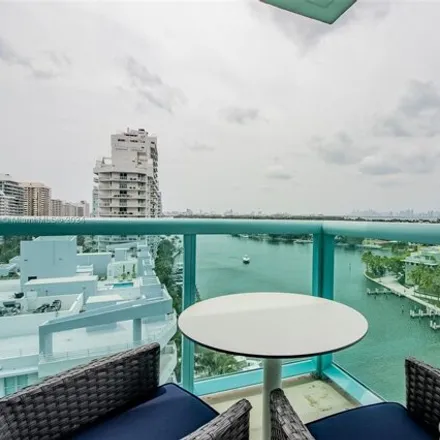 Image 2 - 6000 Indian Creek Drive, Miami Beach, FL 33140, USA - Condo for rent