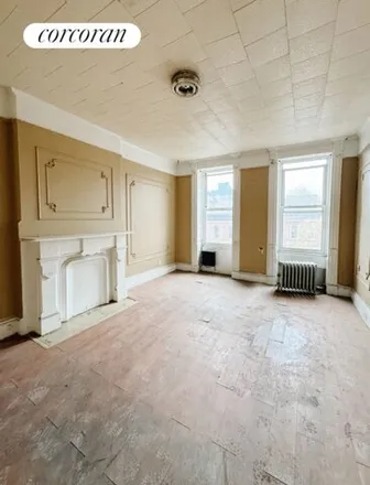 Image 4 - 553 Quincy Street, New York, NY 11221, USA - Townhouse for sale