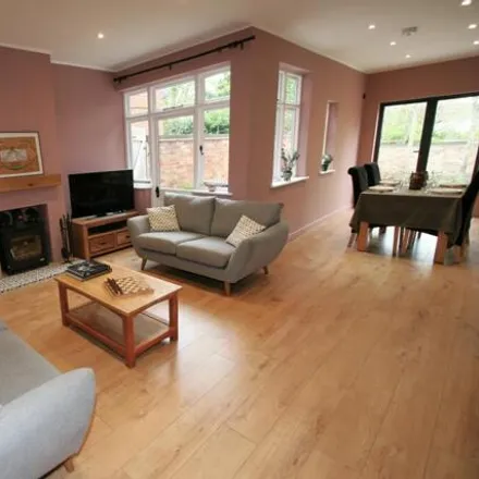 Image 2 - South Knighton Road, Leicester, Leicestershire, N/a - House for sale