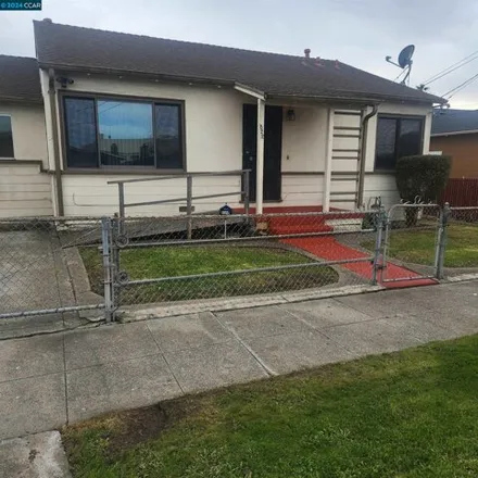Buy this 3 bed house on 221 South 9th Street in Richmond, CA 94875