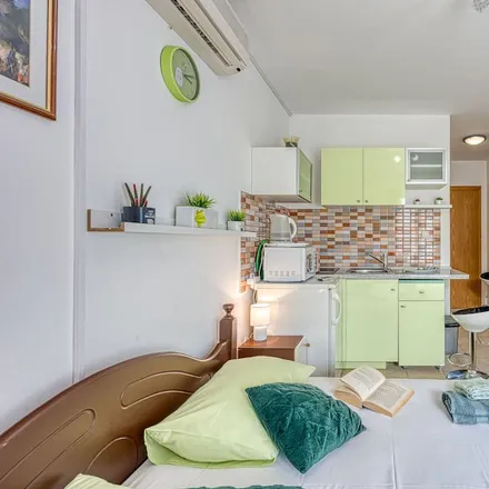 Image 1 - Makarska, Split-Dalmatia County, Croatia - Apartment for rent
