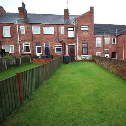 Image 9 - Cliffefield Road, Swinton, S64 8PX, United Kingdom - Townhouse for rent