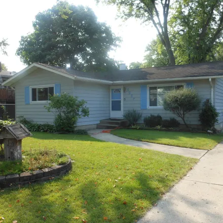 Buy this 3 bed house on 1237 Edwards Avenue in St. Charles, IL 60174
