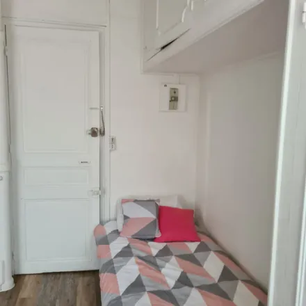 Image 6 - 3 Rue Casimir Périer, 75007 Paris, France - Apartment for rent