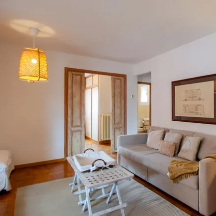 Rent this studio apartment on Carrer d'Anglí in 10, 08017 Barcelona
