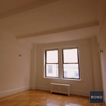 Image 3 - 25 West 68th Street, New York, NY 10023, USA - Apartment for rent