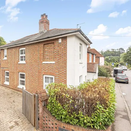 Rent this 4 bed house on Bridge Street in Titchfield, PO14 4EA