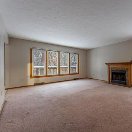 Image 7 - 11441 Edgemere Terrace, Roscoe, Roscoe Township, IL 61073, USA - House for rent