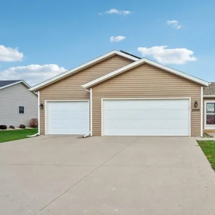 Buy this 3 bed house on 2487 Quail Ridge in Janesville, WI 53546