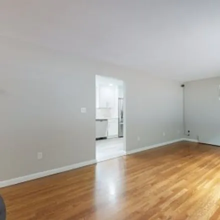 Buy this 3 bed apartment on 205 Mulberry Street