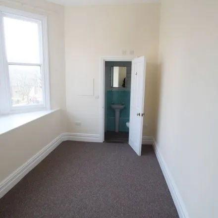 Image 2 - The Drive, Hove, BN3 3JT, United Kingdom - Apartment for rent