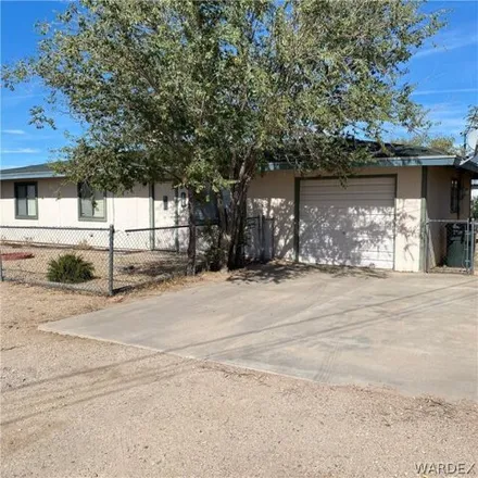 Buy this 3 bed house on 2299 Emerson Avenue in Kingman, AZ 86401